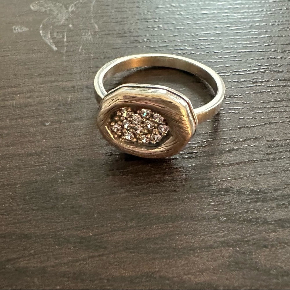 Silpada .925 Sterling Silver Ring with Modern Minimalist Design